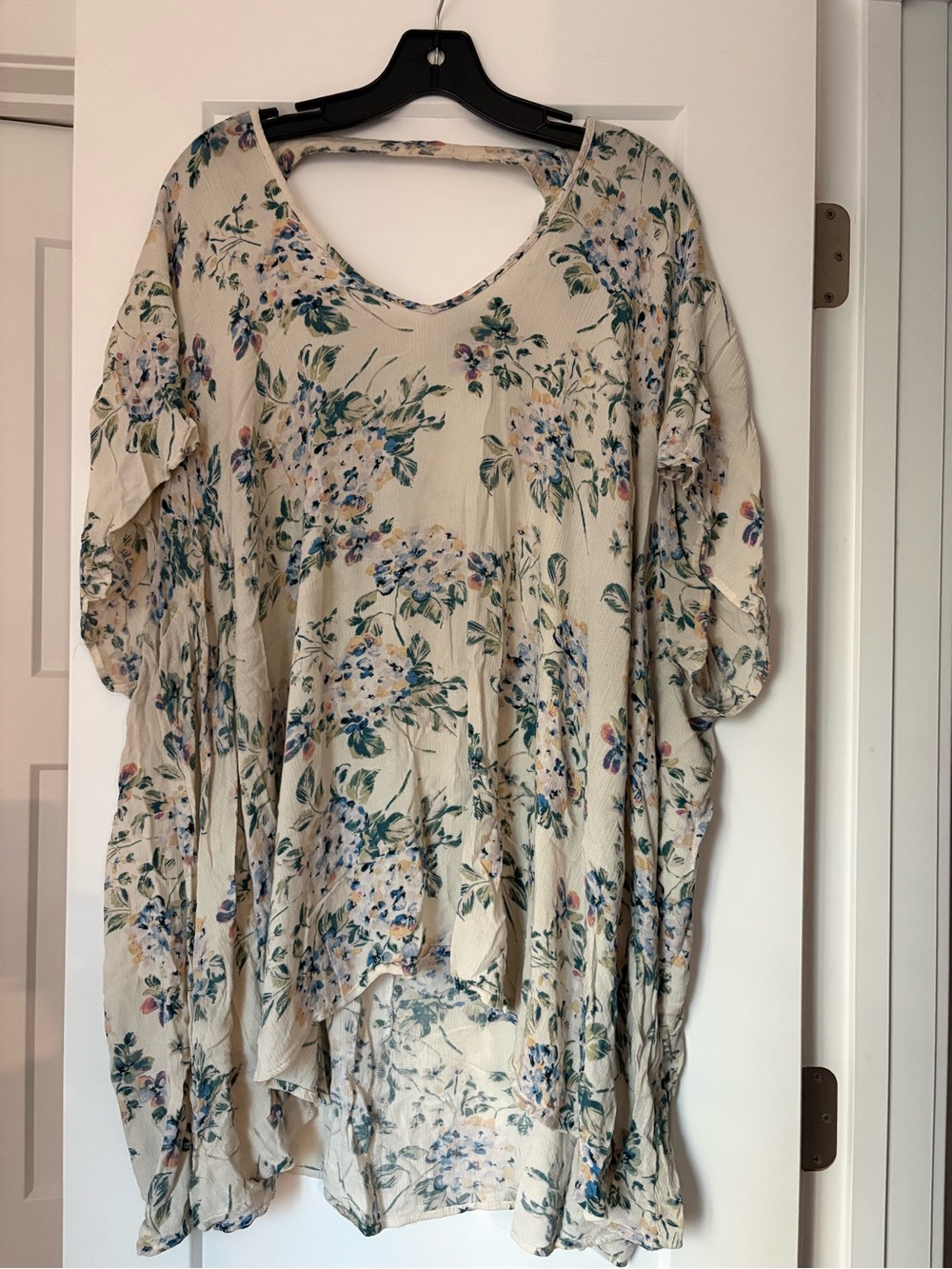 Torrid Floral High-Low Blouse Flowy Size 6 Plus Size Bohemian Romantic